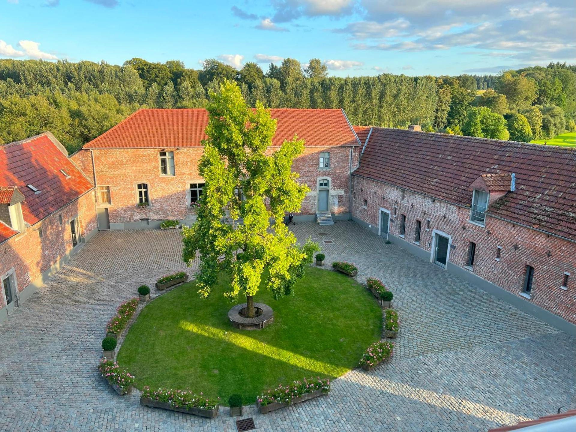 Relais De L'Empereur Hotell Genappe Exteriör bild